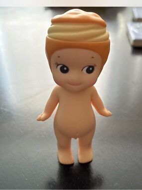 Sonny Angel Sweets Series- Cream Puff